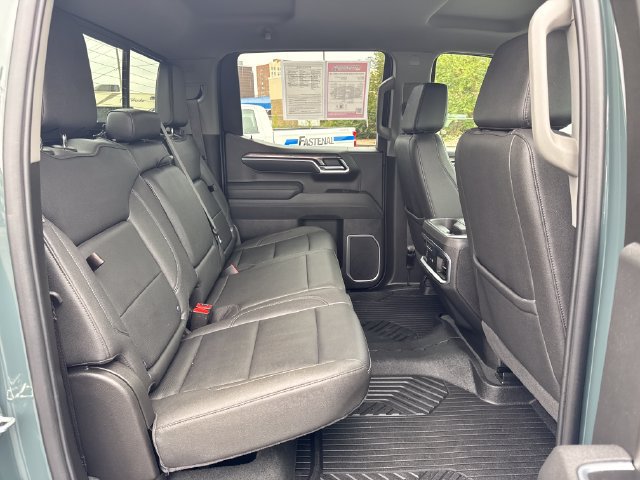 Used 2026 Chevrolet Silverado 1500 LTZ AWD/4WD image 30