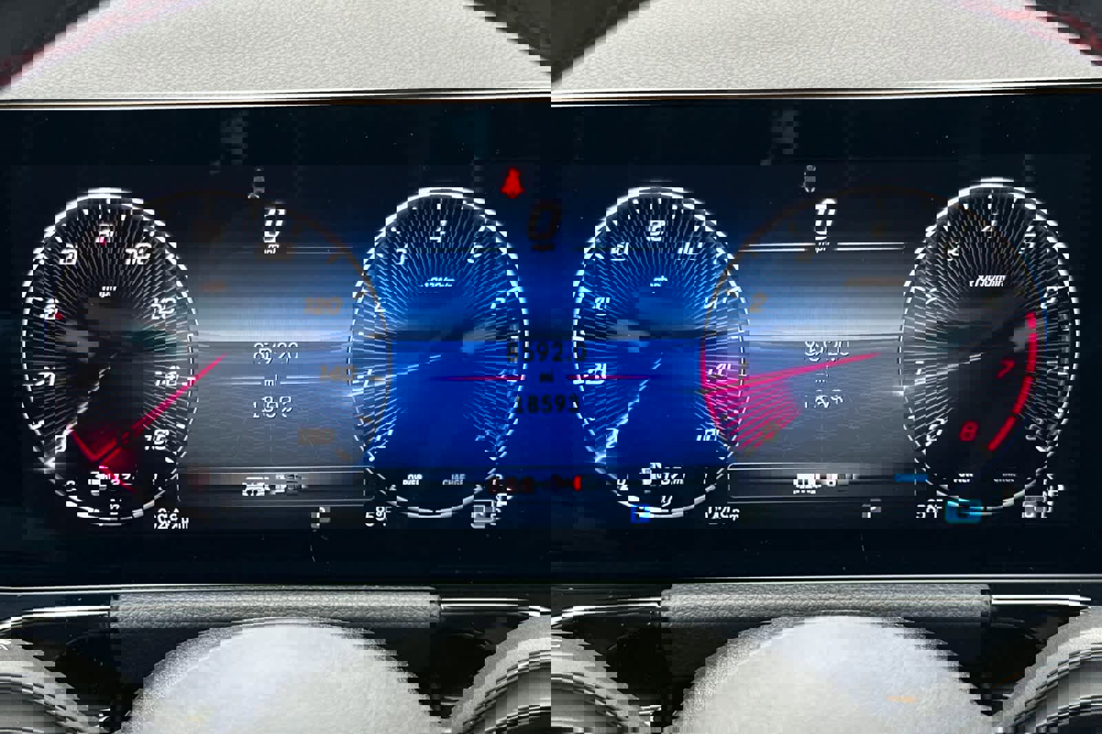 Certified 2025 Mercedes-Benz GLA 250 image 24