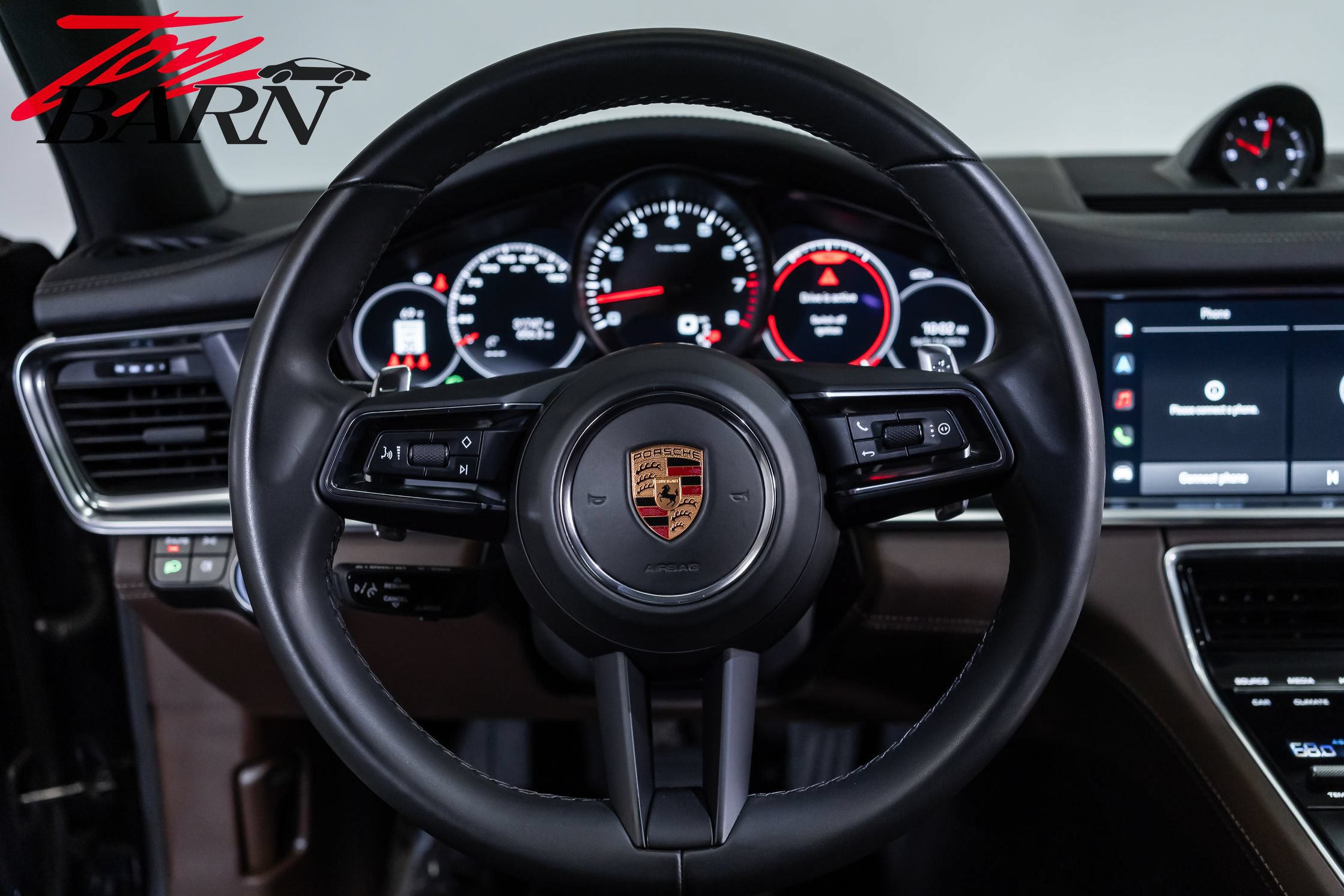 Used 2022 Porsche Panamera 4 Platinum Edition AWD/4WD image 29