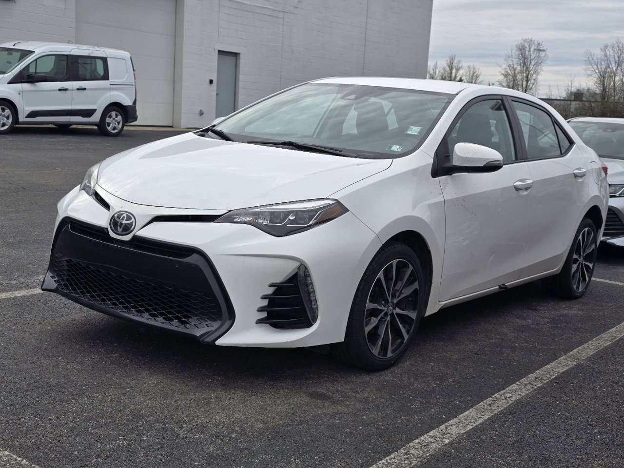 Used 2017 Toyota Corolla SE image 3