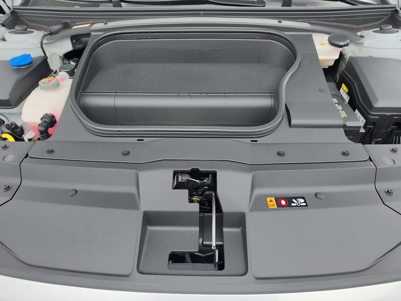 Used 2025 Hyundai Ioniq 6 SEL RWD image 31