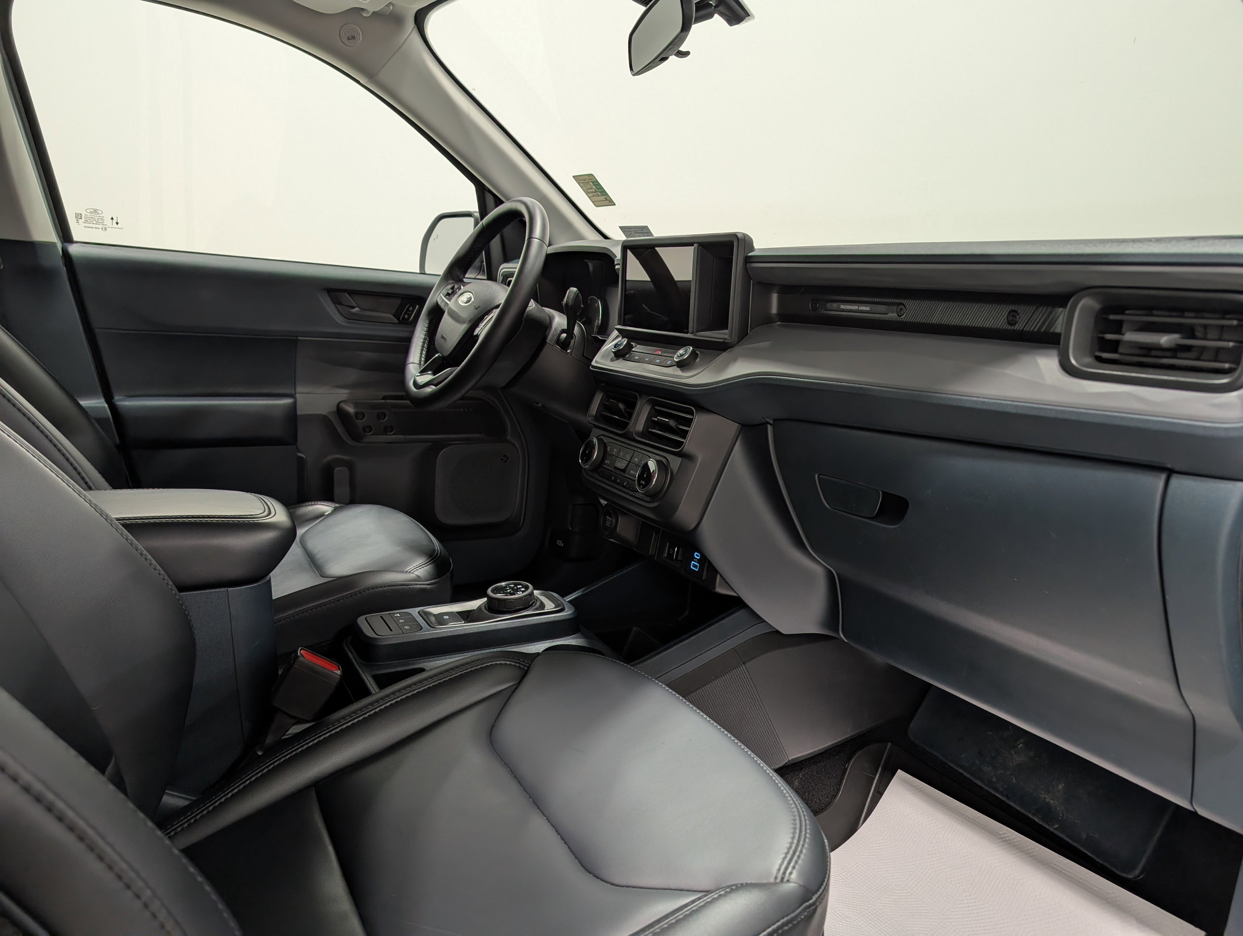 Used 2024 Ford Maverick Lariat w/ Black Appearance Package image 19