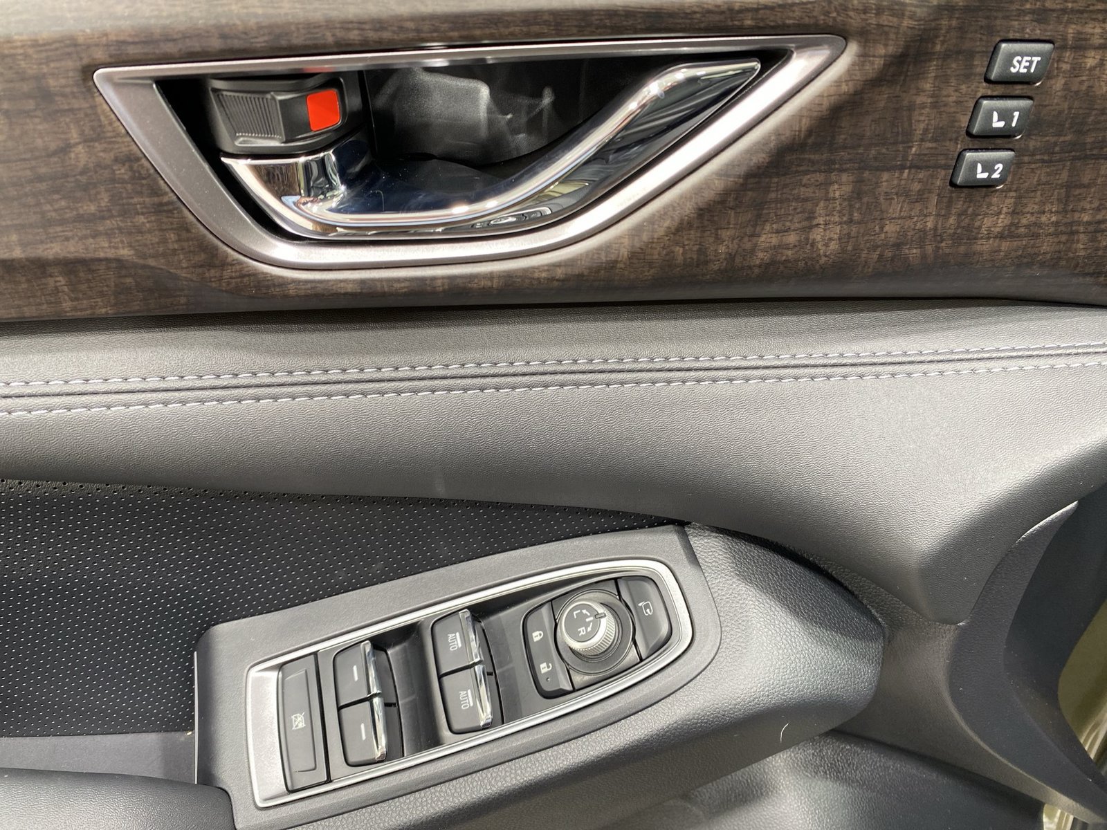 Certified 2026 Subaru Ascent Touring AWD/4WD image 13
