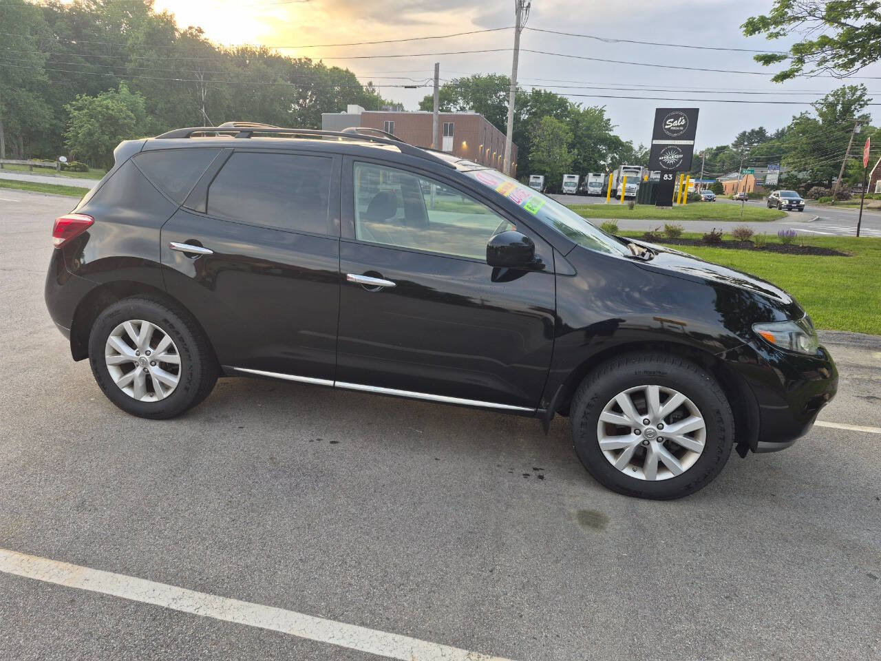 Used 2014 Nissan Murano SL w/ Navigation Package AWD/4WD image 3
