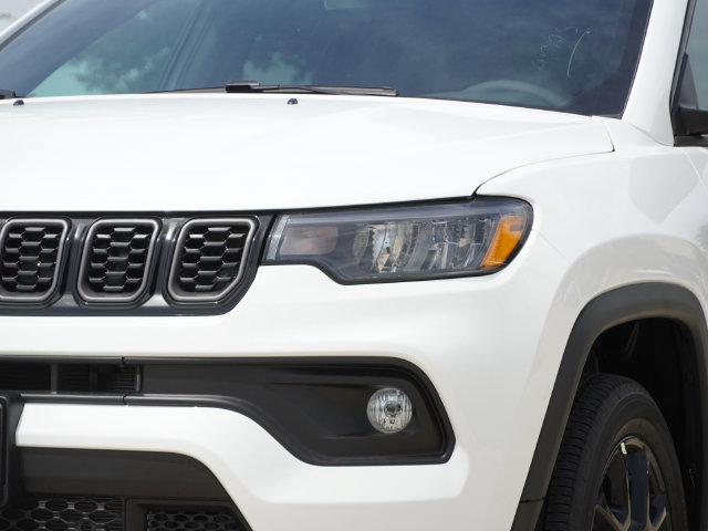 New 2026 Jeep Compass Latitude AWD/4WD image 7