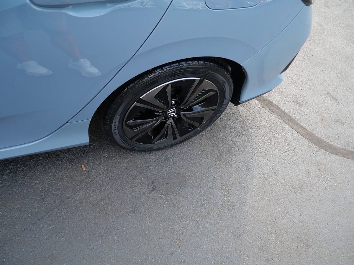 Used 2017 Honda Civic EX-L image 36