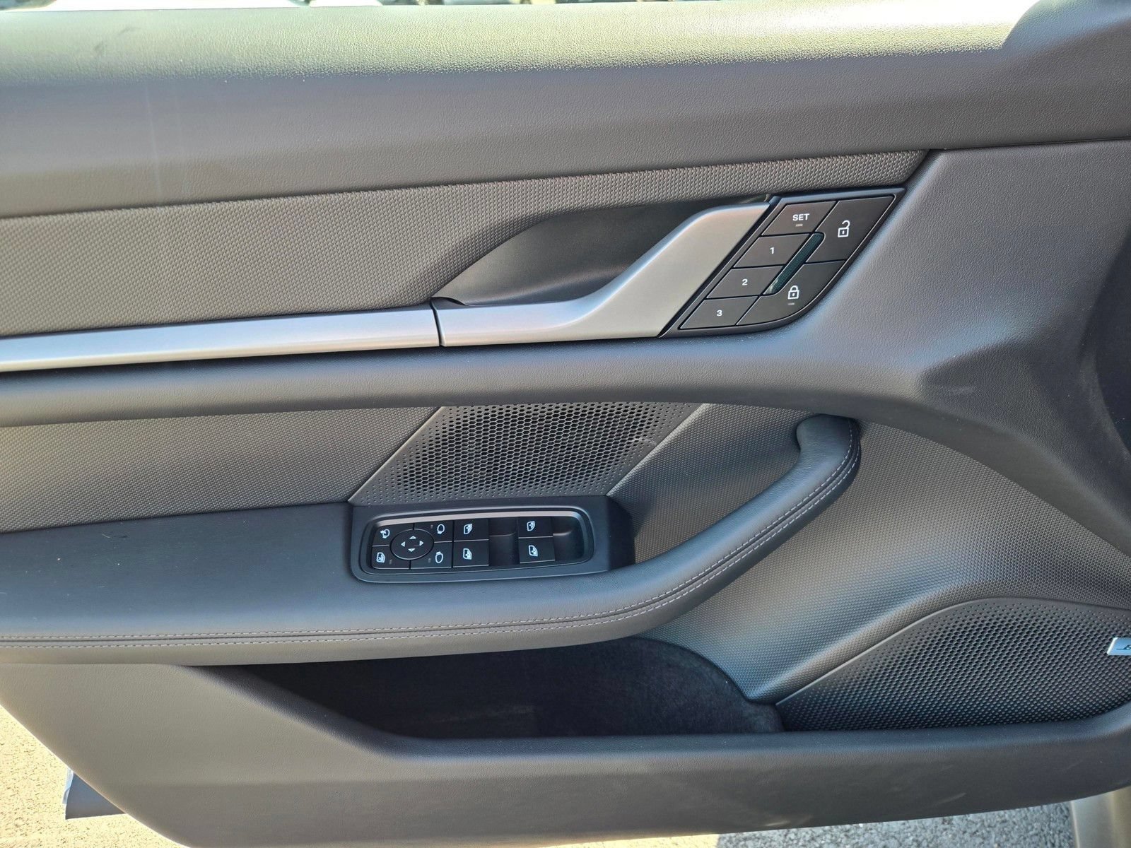 New 2026 Porsche Taycan AWD/4WD image 20