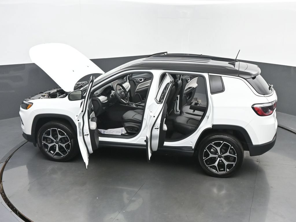 Used 2025 Jeep Compass Limited AWD/4WD image 66