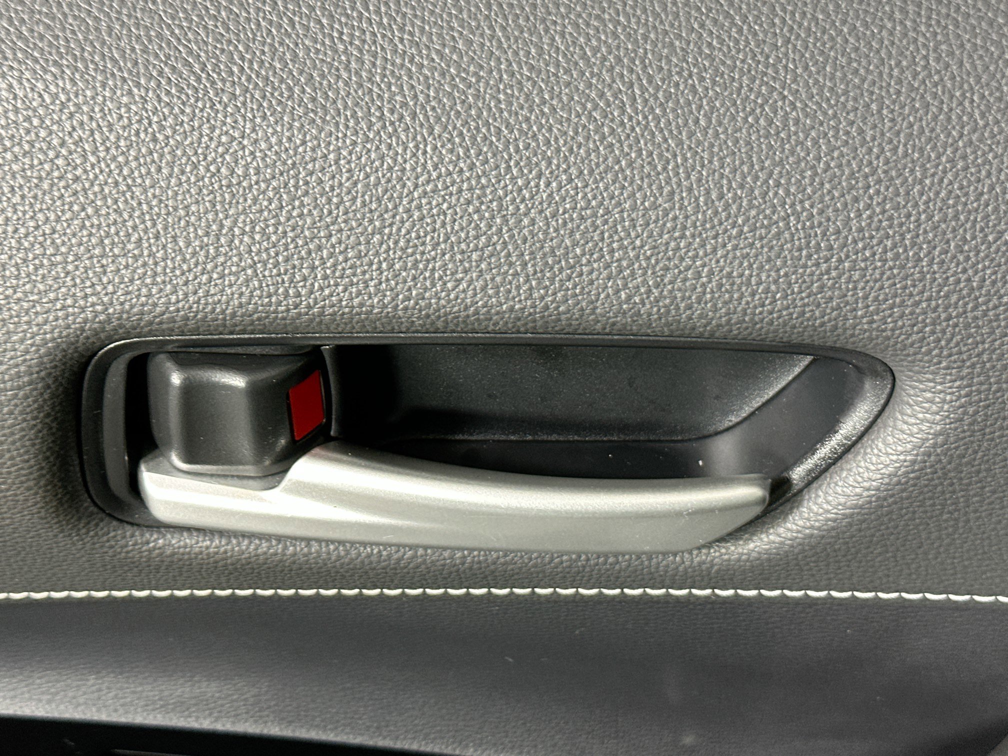 Used 2025 Toyota Corolla XSE image 14