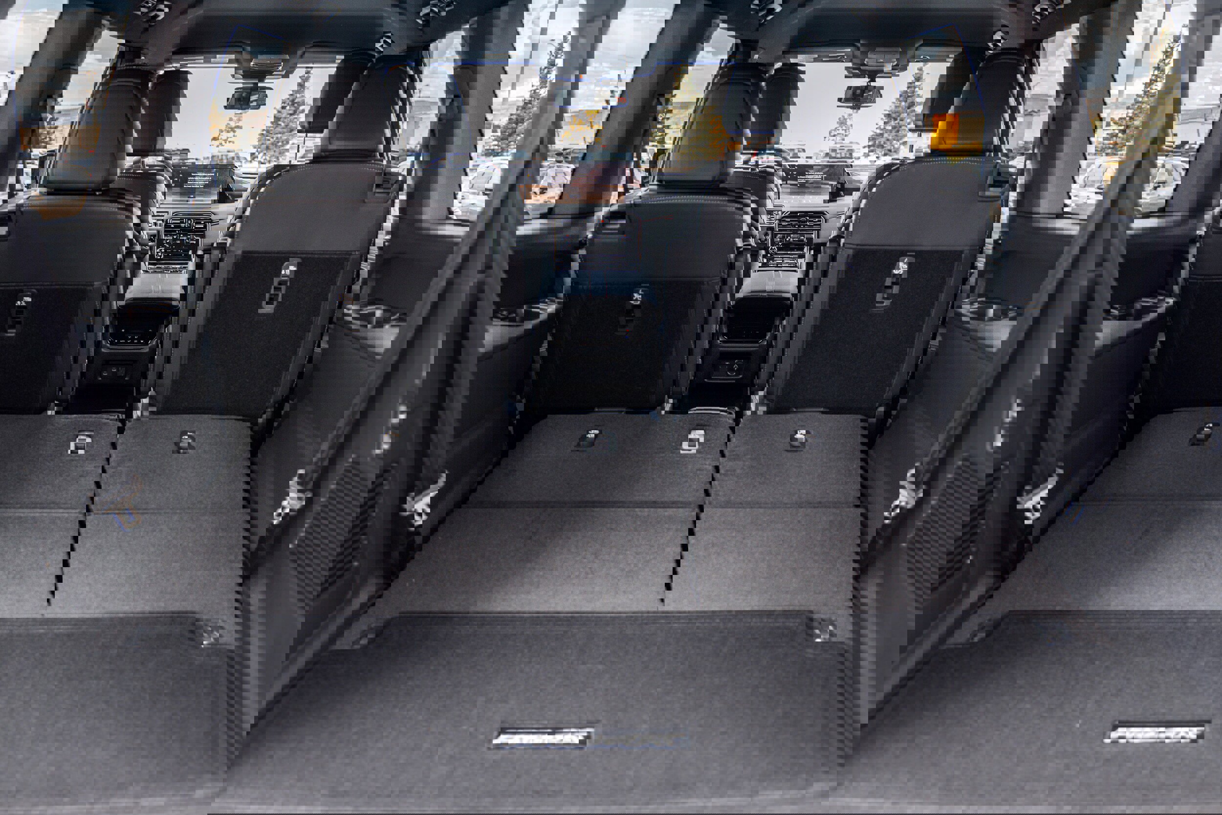 New 2026 Nissan Armada PRO-4X w/ Captain's Chari Seat Package image 26