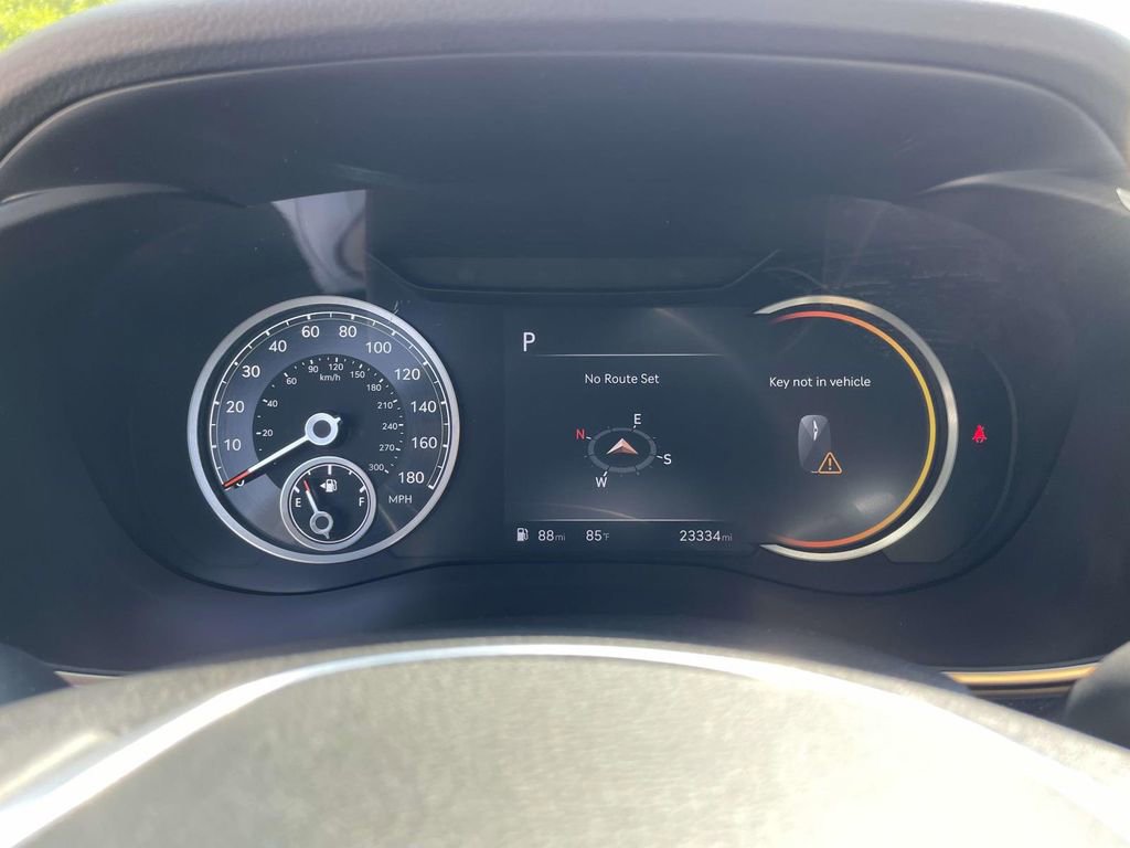 Used 2025 Genesis G70 2.5T RWD image 21