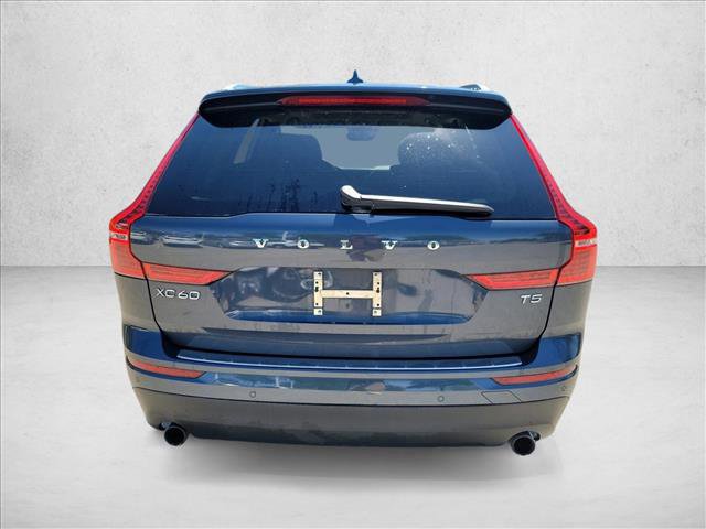 Used 2021 Volvo XC60 T5 Momentum w/ Advanced Package image 6