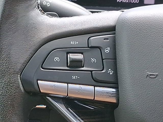 Used 2022 Cadillac Escalade Premium Luxury image 11