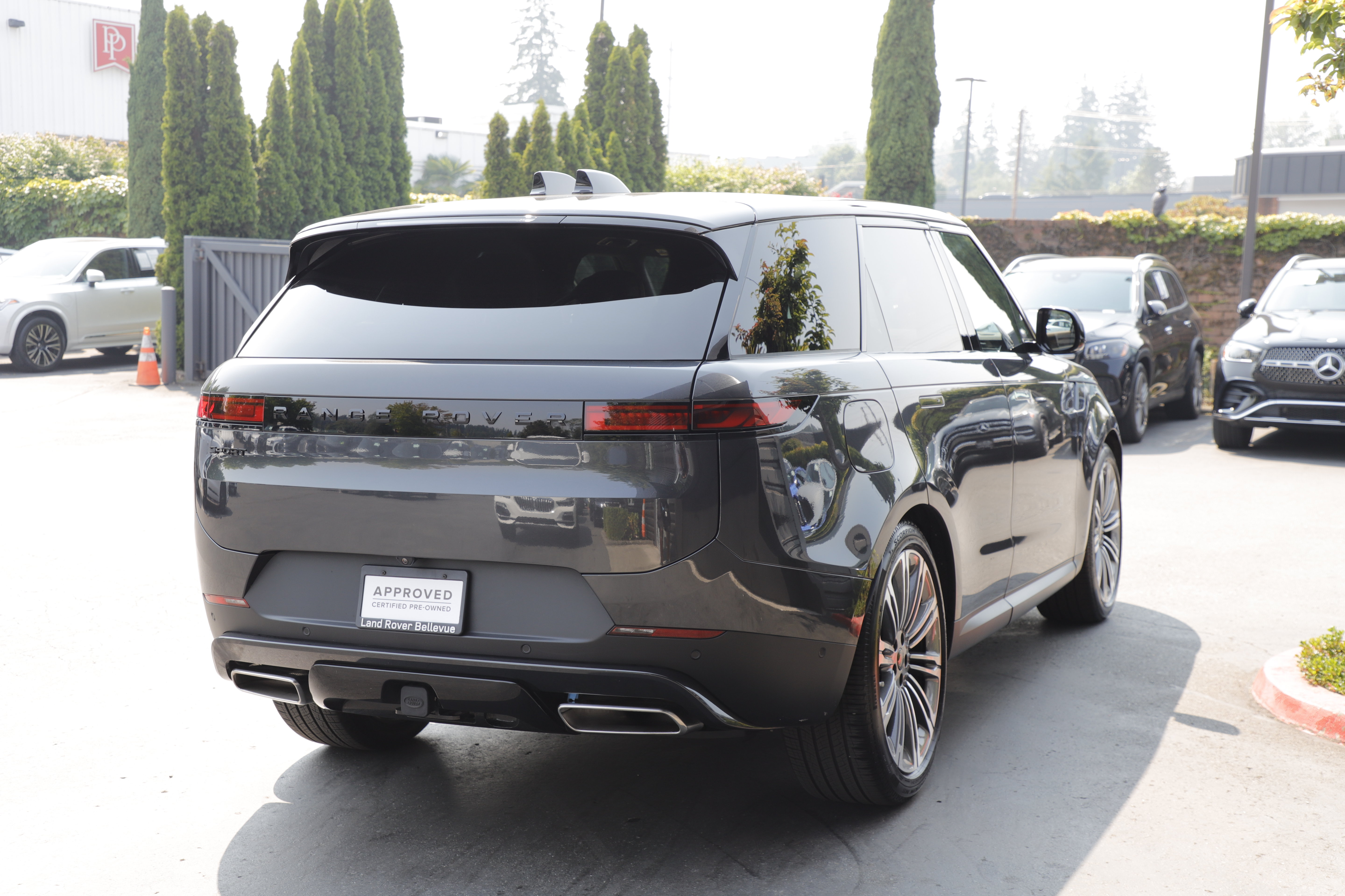 Certified 2026 Land Rover Range Rover Sport SE AWD/4WD image 10