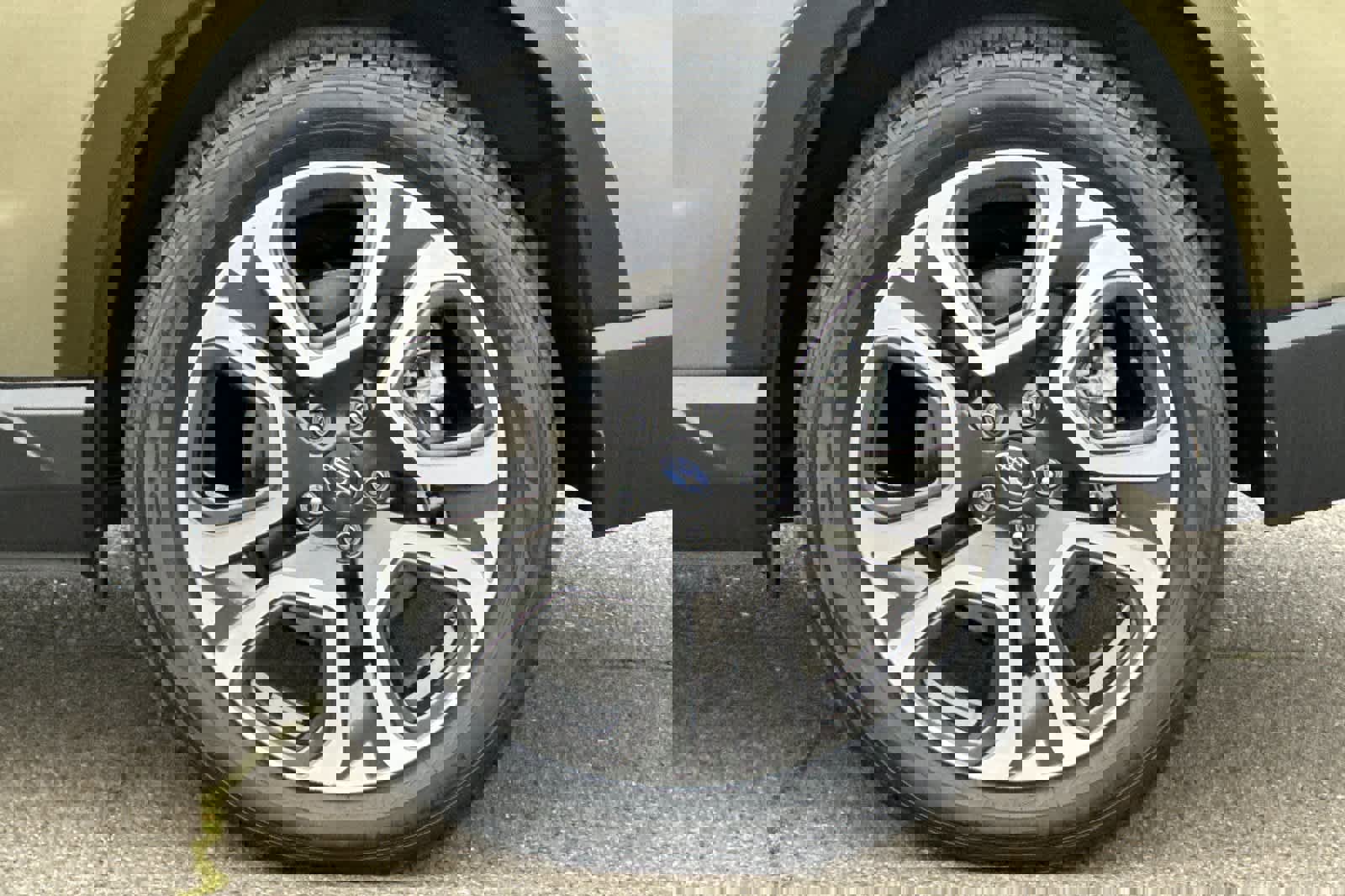 Used 2023 Subaru Ascent Touring image 33