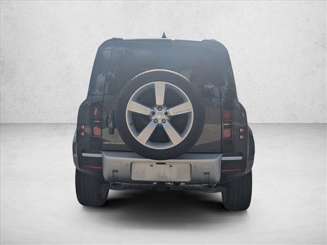 Used 2024 Land Rover Defender 110 S image 6