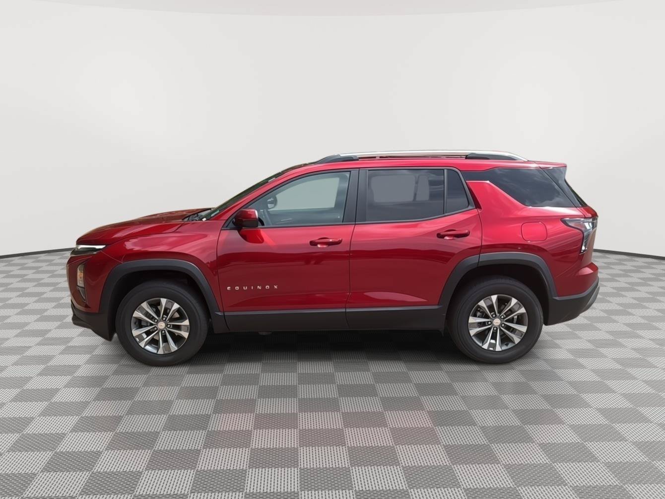 Used 2025 Chevrolet Equinox LT w/ Convenience Package II FWD image 7