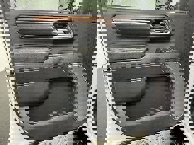 Certified 2024 GMC Sierra 2500 Denali w/ Denali Reserve Package image 23