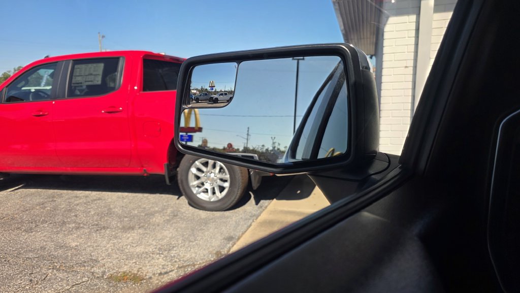 Used 2024 Chevrolet Silverado 1500 LT AWD/4WD image 19