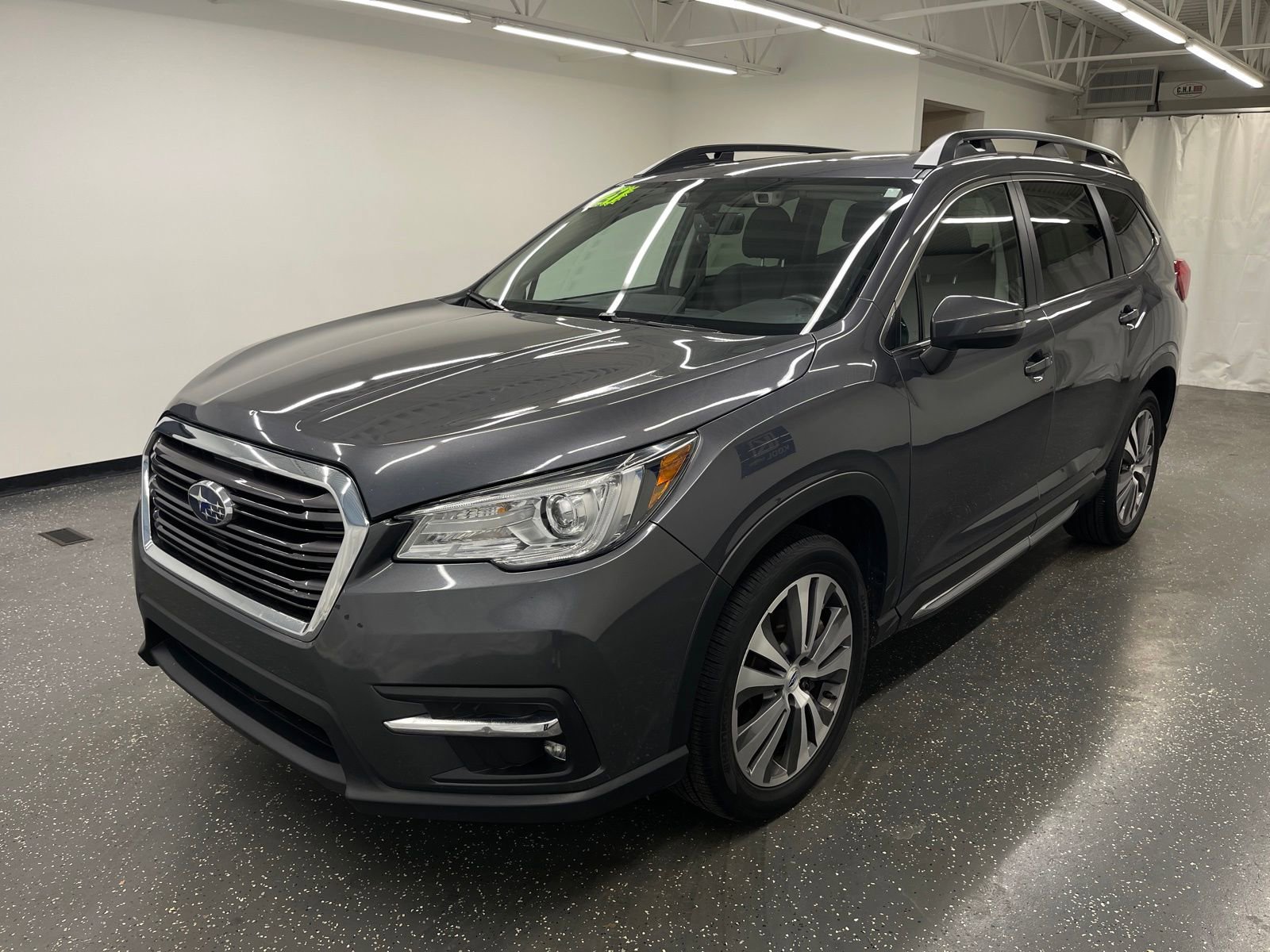Used 2021 Subaru Ascent Limited w/ Technology Package image 4