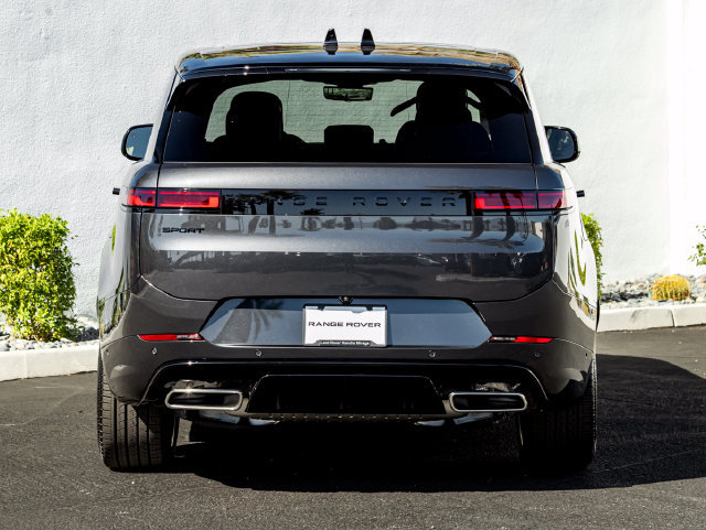 New 2026 Land Rover Range Rover Sport Dynamic SE AWD/4WD image 8