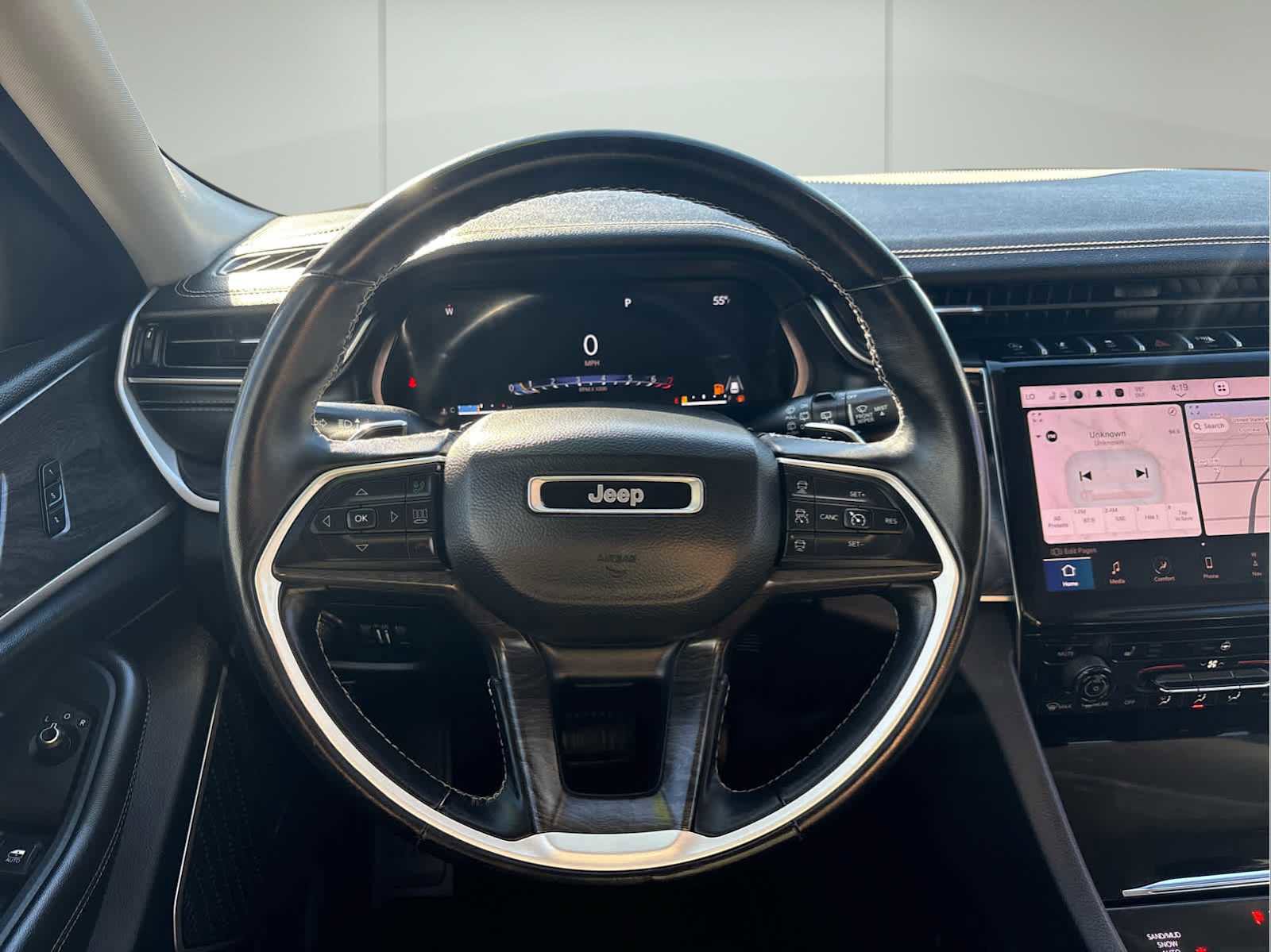 Used 2022 Jeep Grand Cherokee L Limited image 25