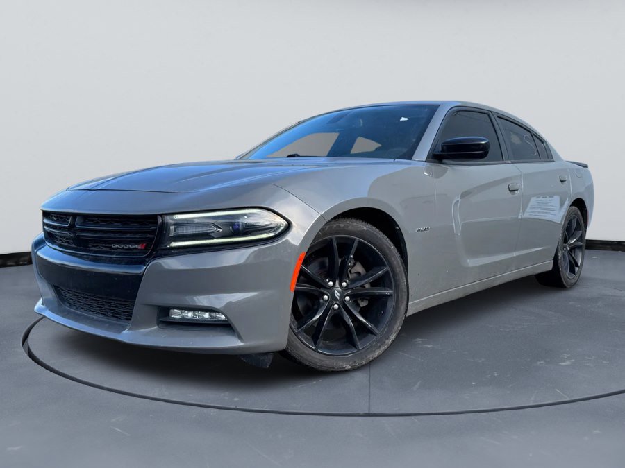 Used 2017 Dodge Charger R/T w/ Navigation & Travel Group RWD image 2