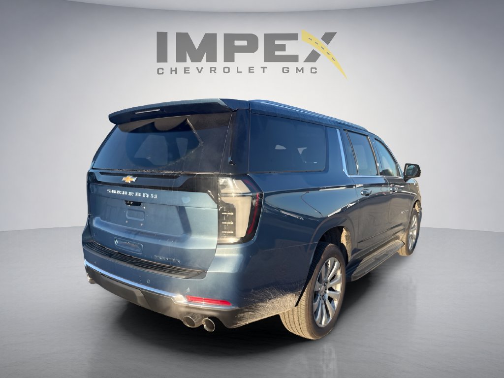 Used 2026 Chevrolet Suburban Premier AWD/4WD image 5