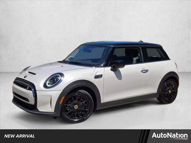 Used 2024 MINI Cooper SE image 1