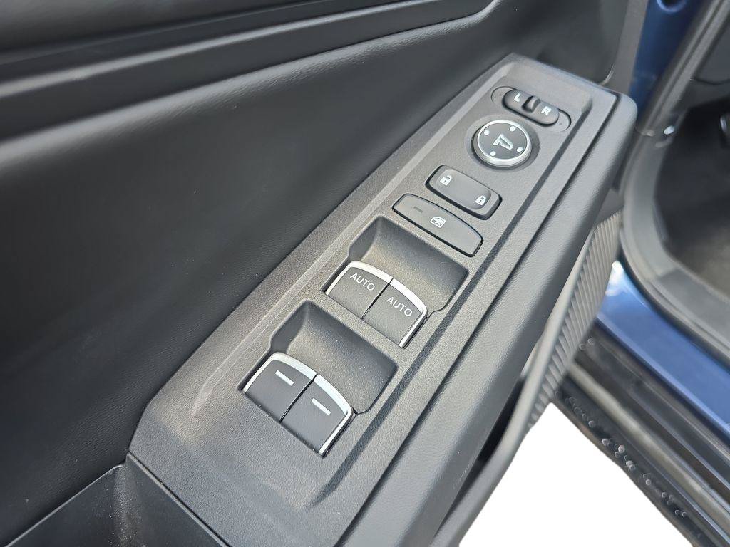 Used 2023 Honda Accord EX-L image 9