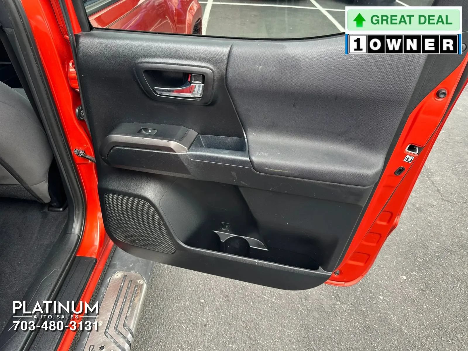 Used 2018 Toyota Tacoma TRD Sport AWD/4WD image 19