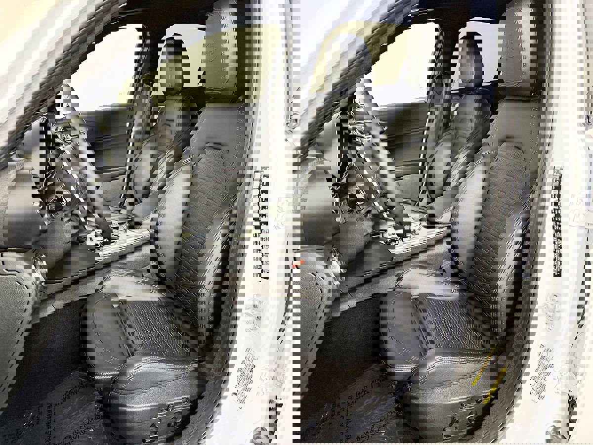 Used 2022 Alfa Romeo Giulia Veloce image 17