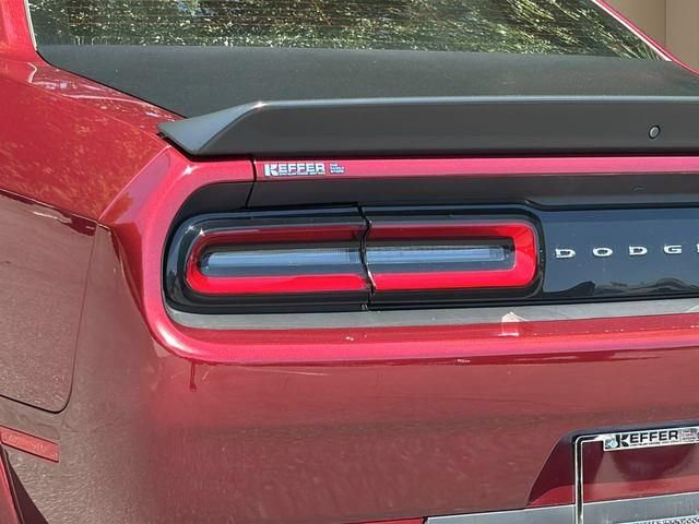 Used 2022 Dodge Challenger R/T Scat Pack RWD image 28