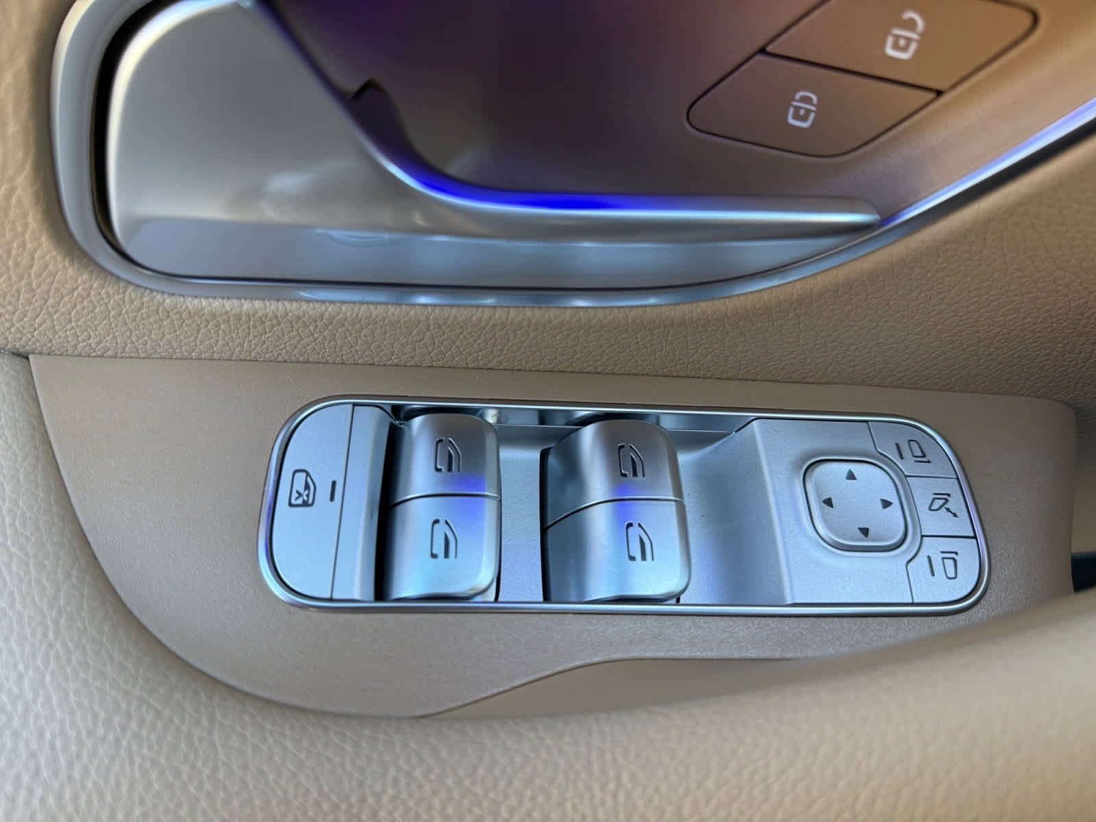 New 2026 Mercedes-Benz GLS 450 GLS 450 image 21