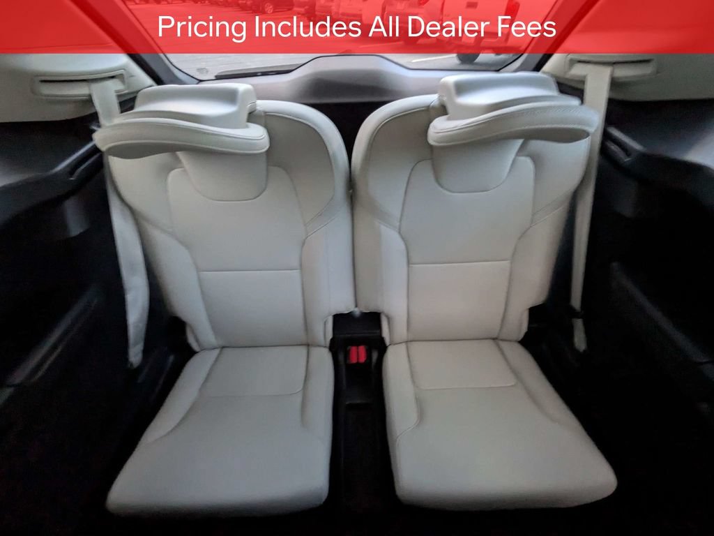 Used 2020 Volvo XC90 T6 Momentum AWD/4WD image 15