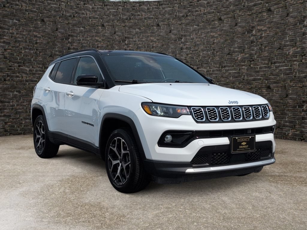 Used 2025 Jeep Compass Limited AWD/4WD image 2