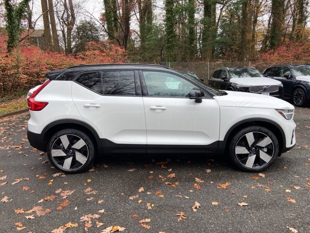 New 2026 Volvo EX40 Plus w/ Climate Package image 8