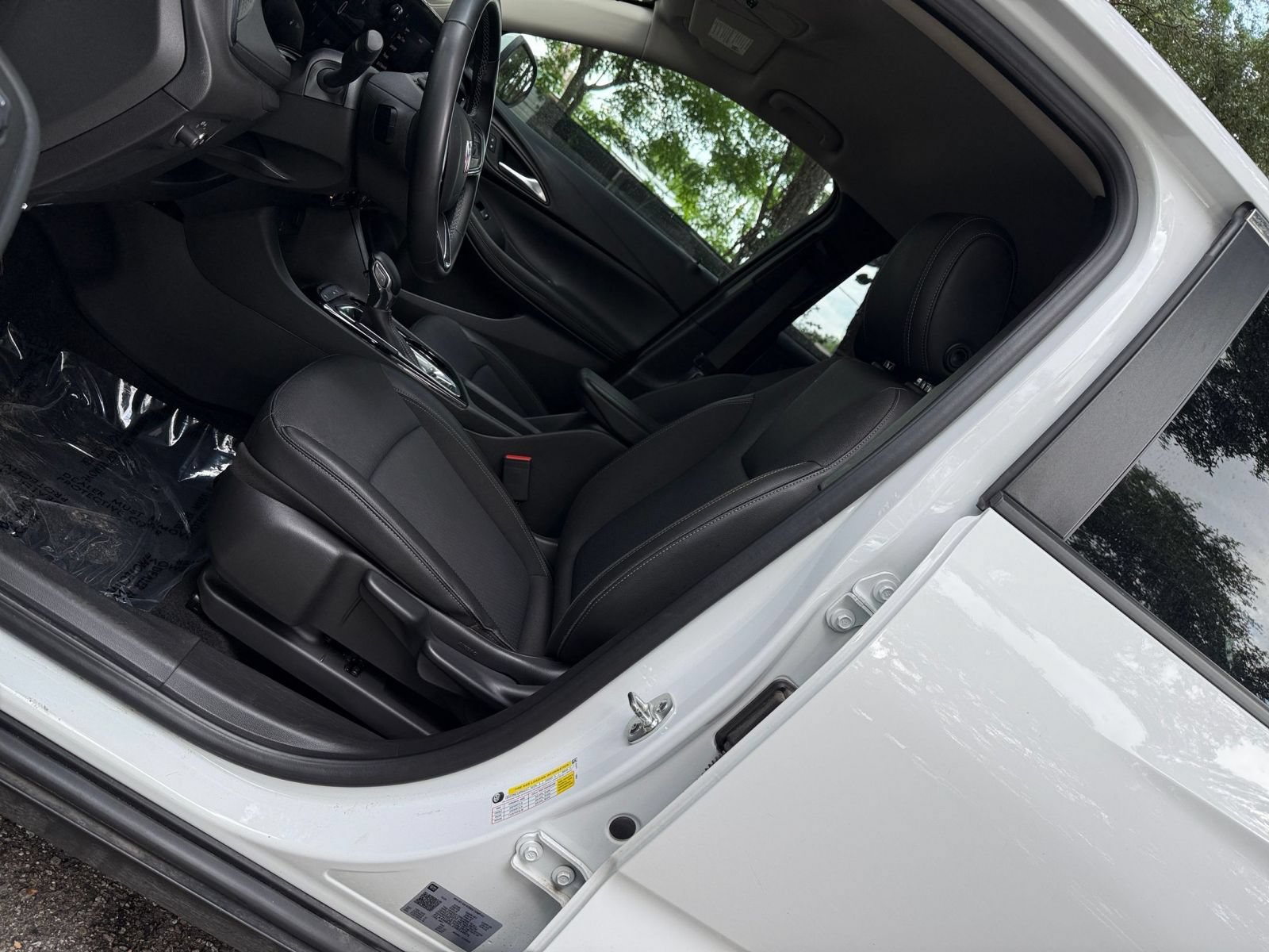 Used 2025 Buick Encore GX Preferred FWD image 23
