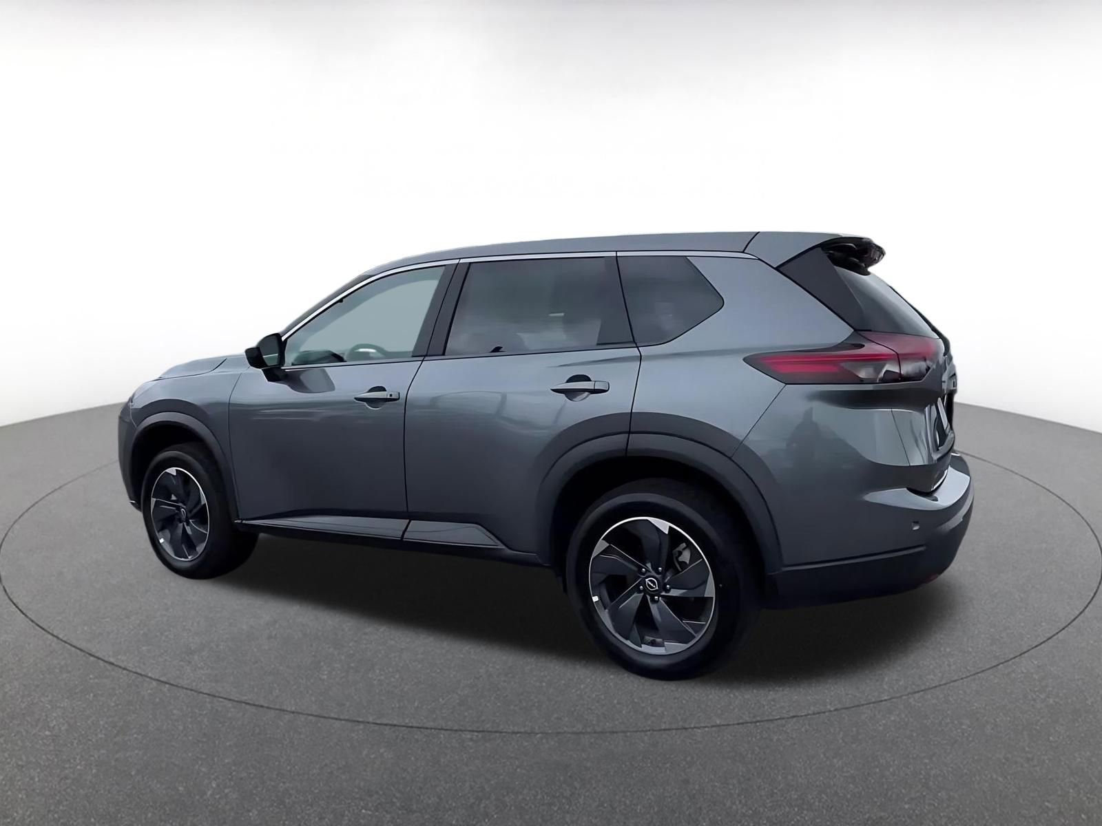 Used 2025 Nissan Rogue SV FWD image 10
