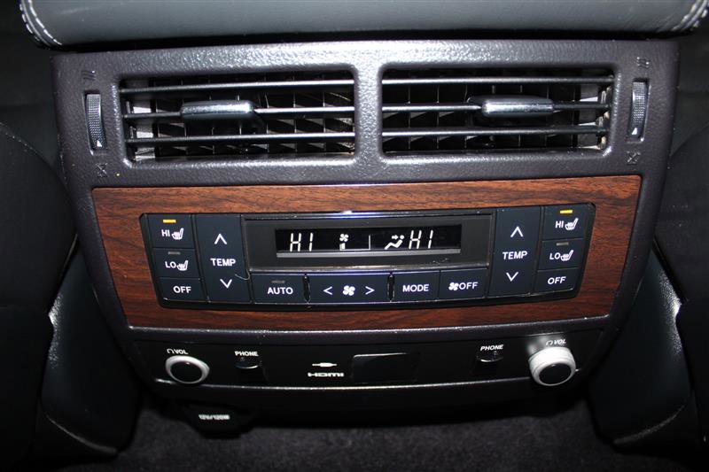 Used 2016 Toyota Land Cruiser AWD/4WD image 25