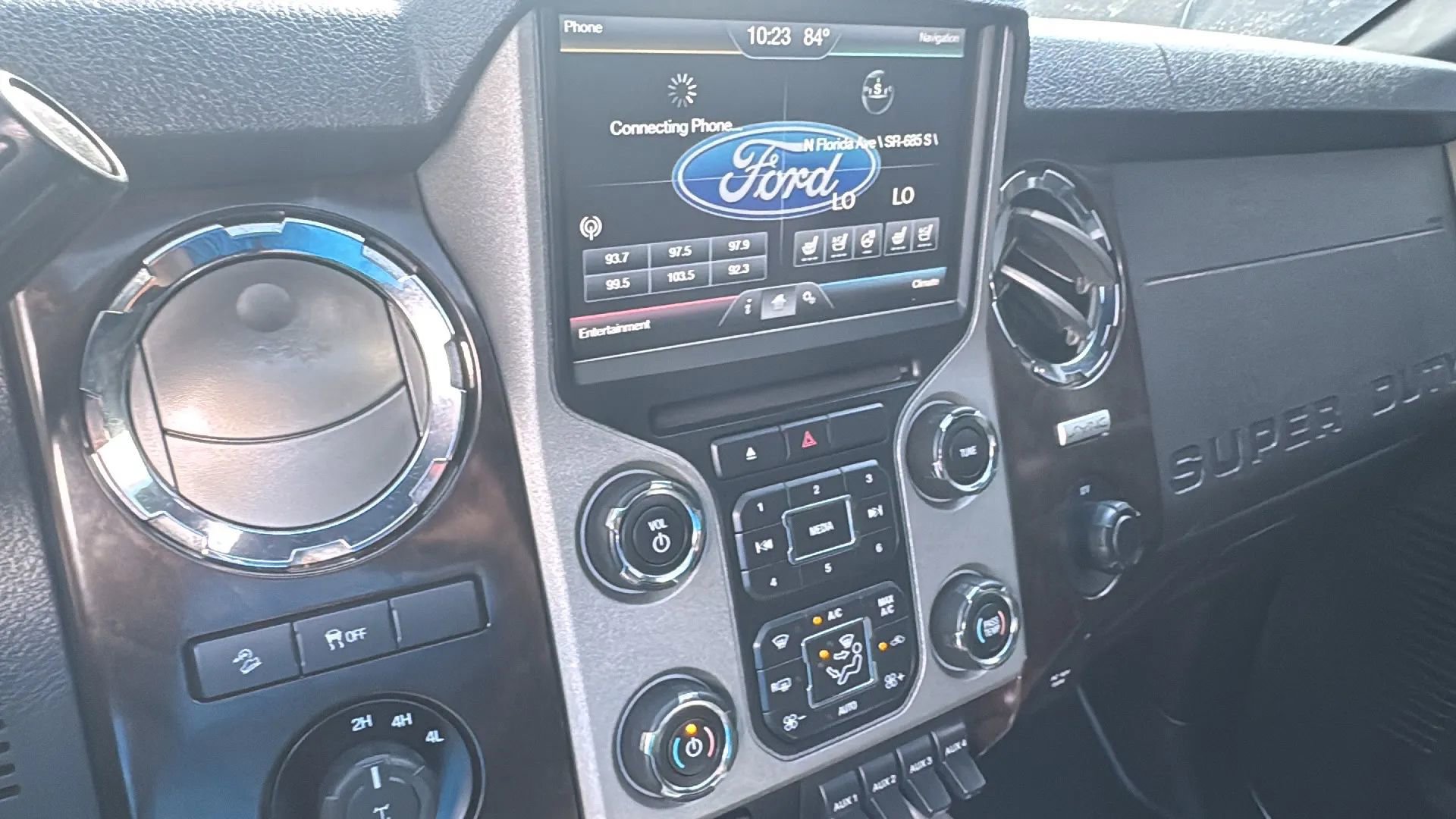 Used 2016 Ford F250 Platinum w/ FX4 Off-Road Package image 19