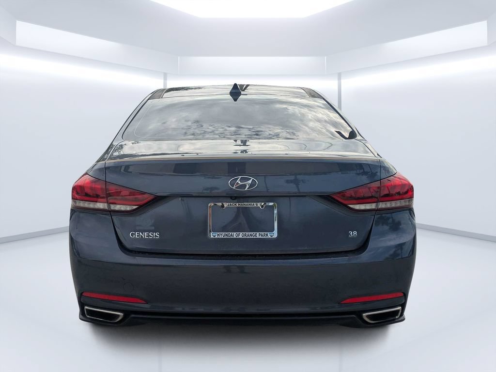 Used 2016 Hyundai Genesis 3.8 w/ Option Group 02 RWD image 4