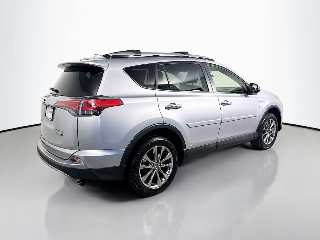 Used 2017 Toyota RAV4 Limited w/ Advanced Technology Package image 7