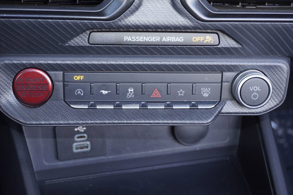 Used 2025 Ford Mustang Convertible image 23