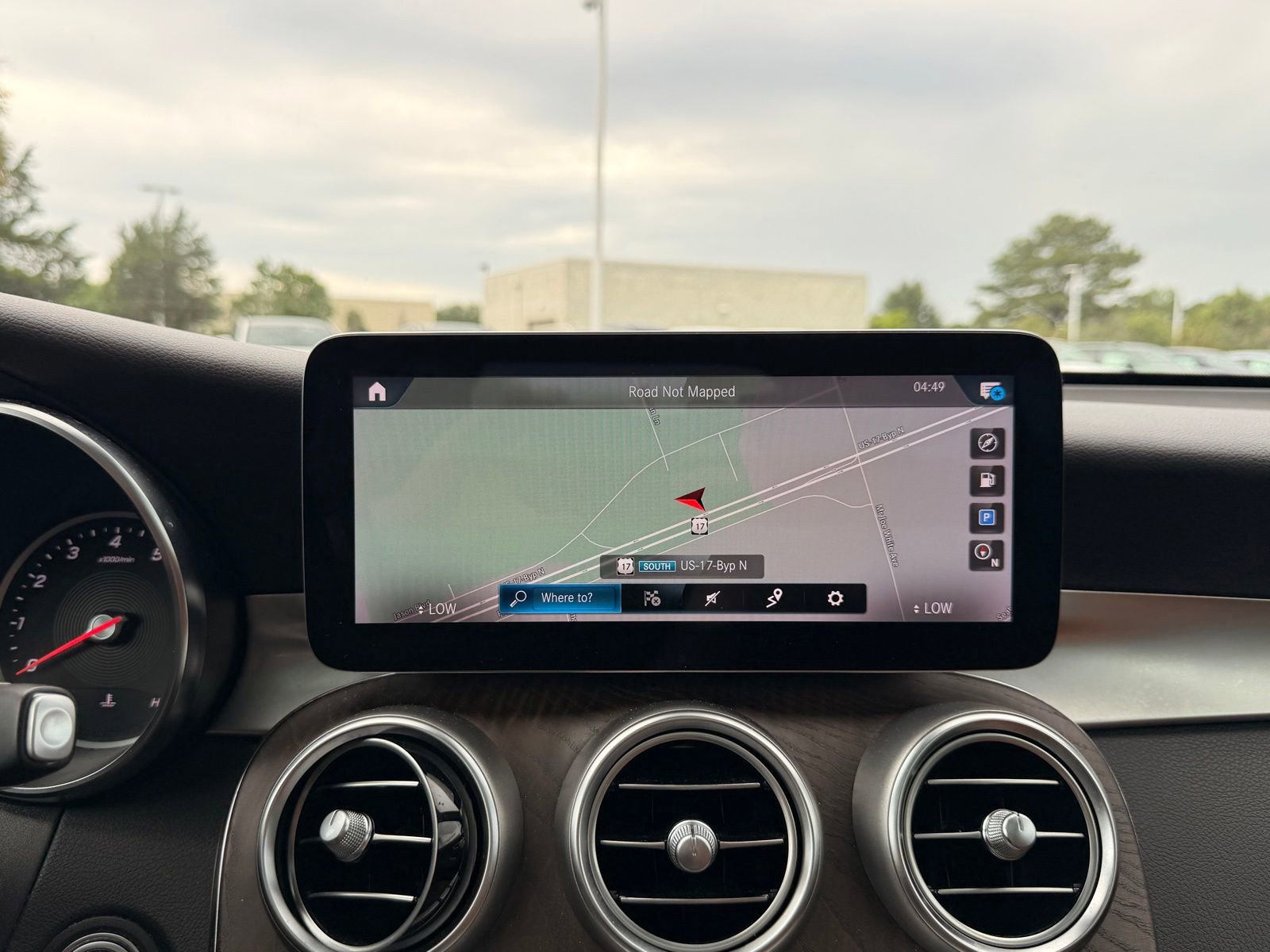 Used 2021 Mercedes-Benz GLC 300 image 4