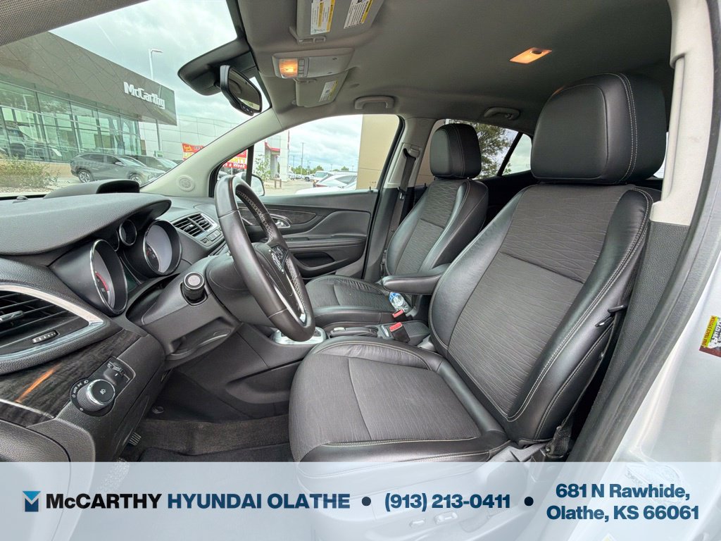 Used 2016 Buick Encore Convenience FWD image 3