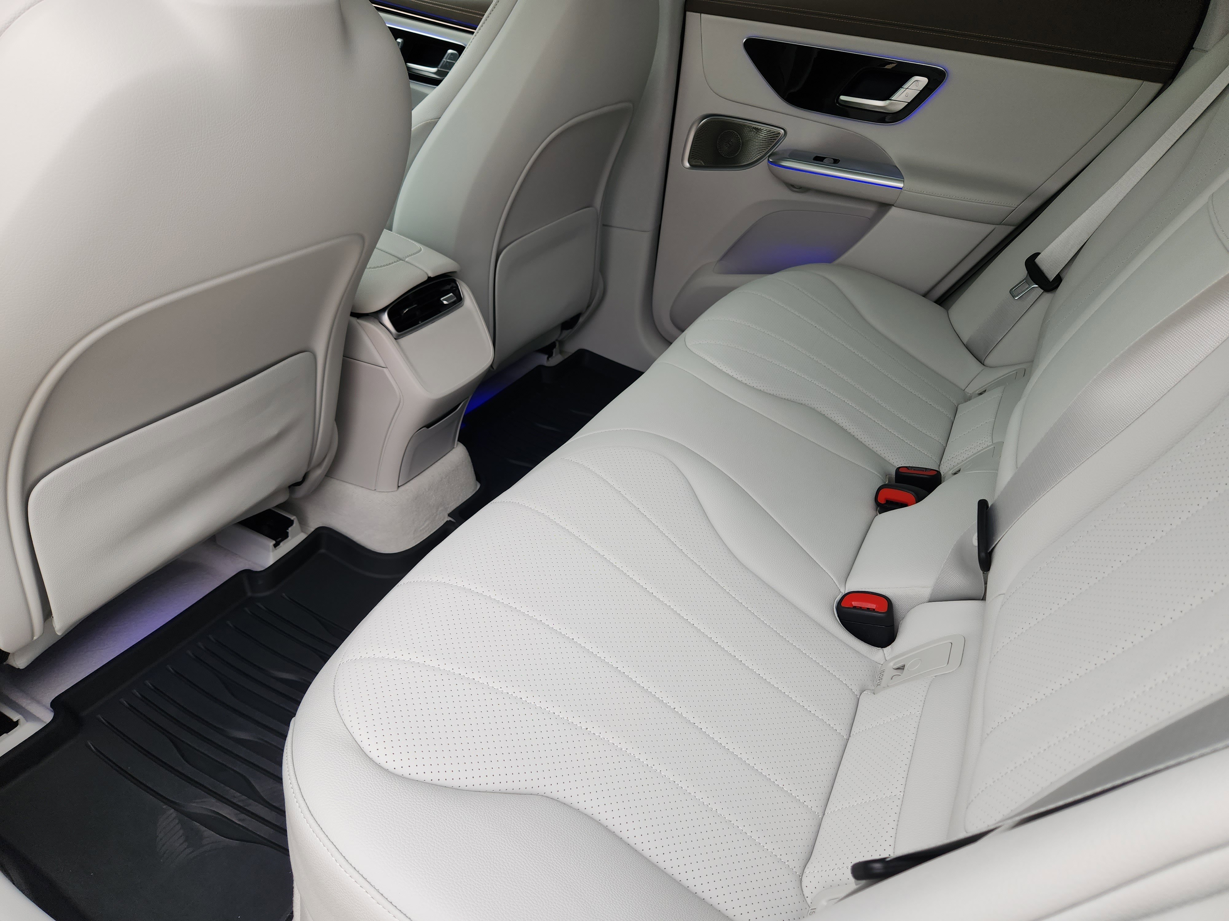 Used 2023 Mercedes-Benz EQE 350+ SUV image 30