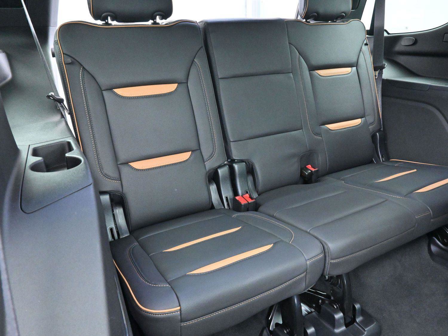 Used 2023 GMC Yukon AT4 w/ AT4 Premium Plus Package image 38
