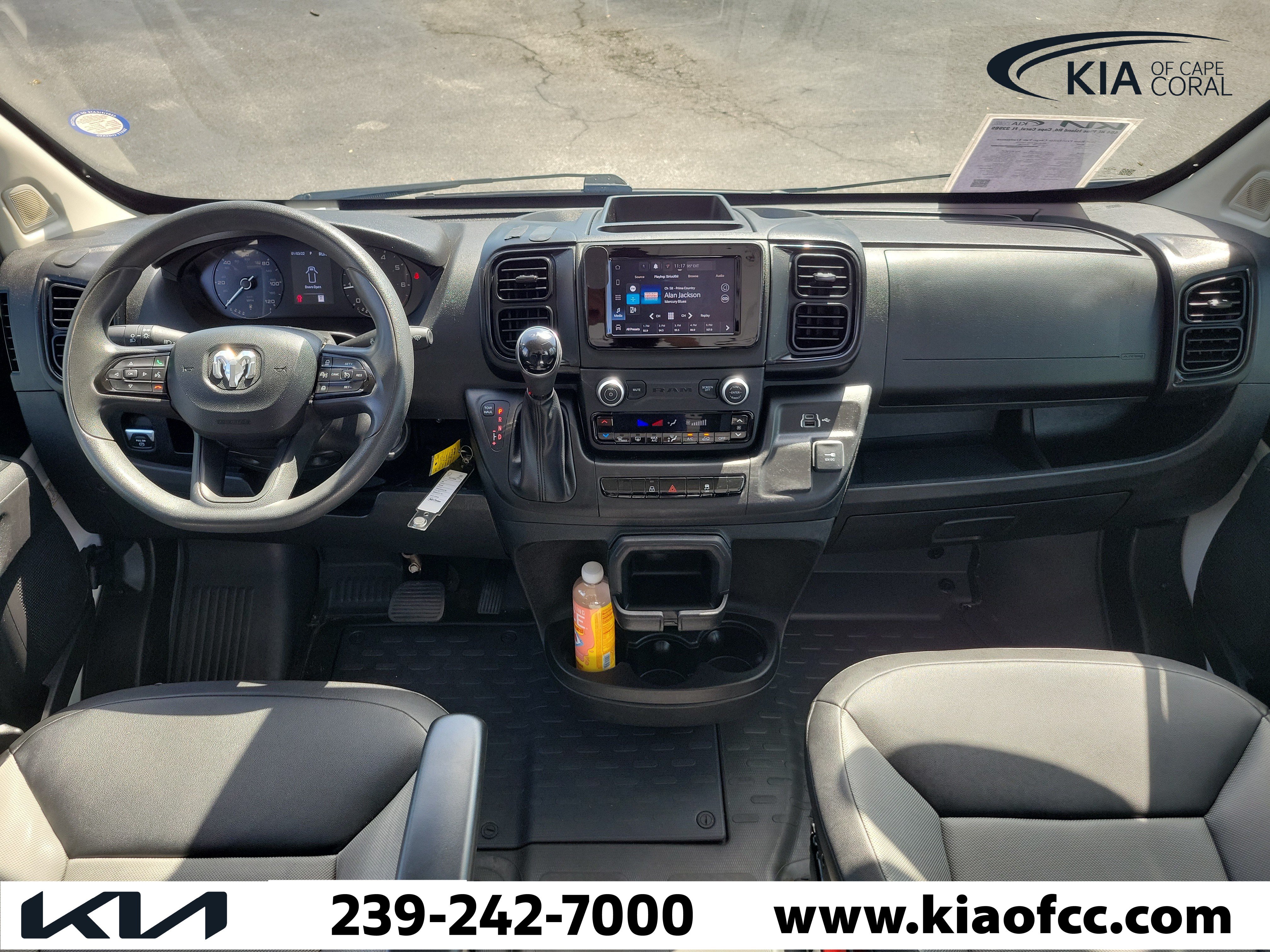 Used 2025 RAM ProMaster 2500 w/ Convenience Group FWD image 10