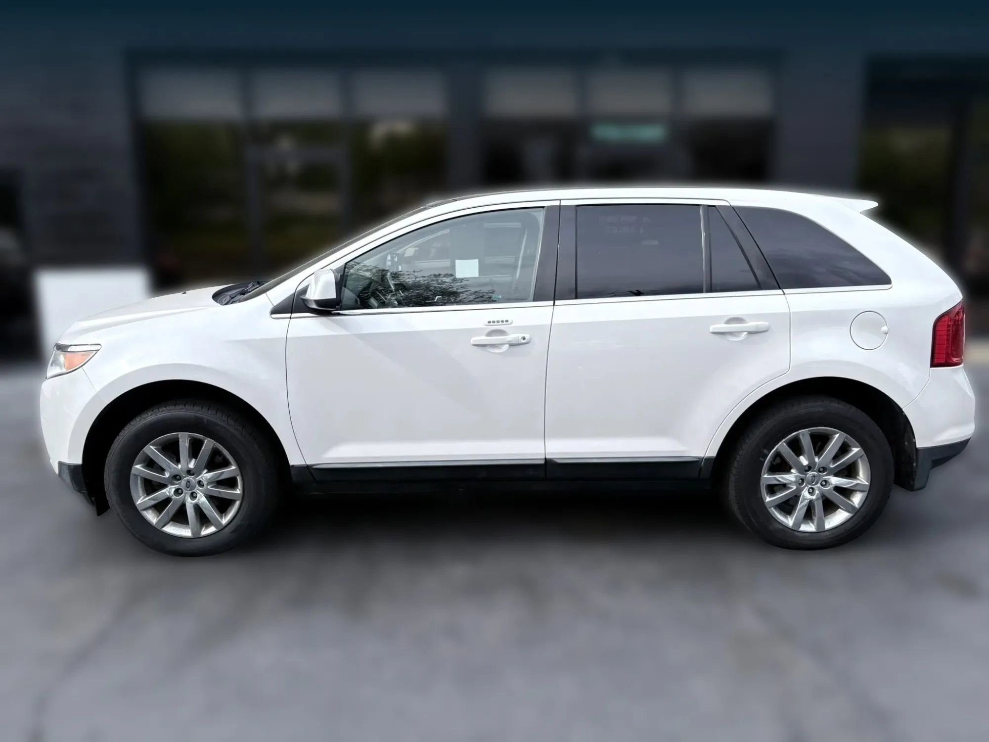 Used 2011 Ford Edge Limited w/ 301A Rapid Spec Order Code FWD image 2